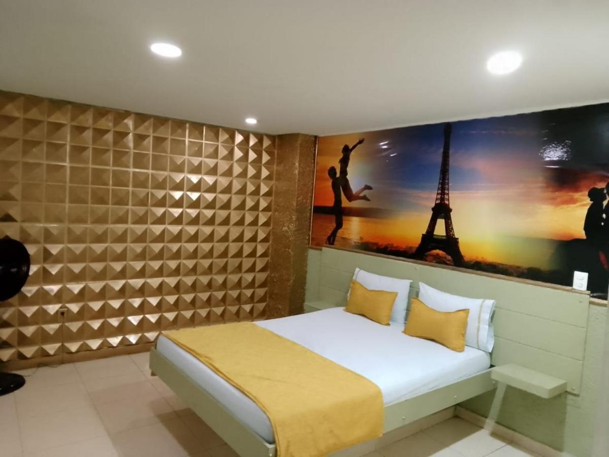 Hotel El Playon Медельин Экстерьер фото
